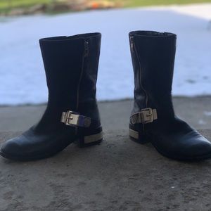 Vince Camuto women’s black boots (leather)